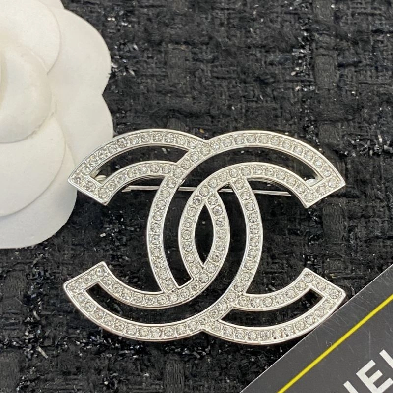 Chanel Brooches Breathable 229258