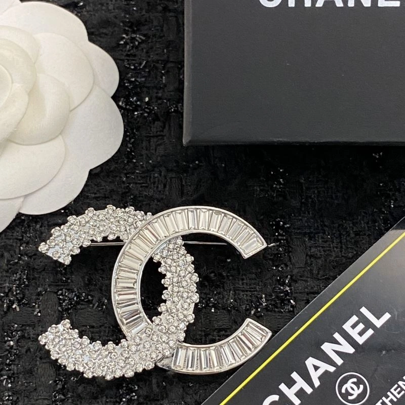 FreshLook Chanel Brooches 229331