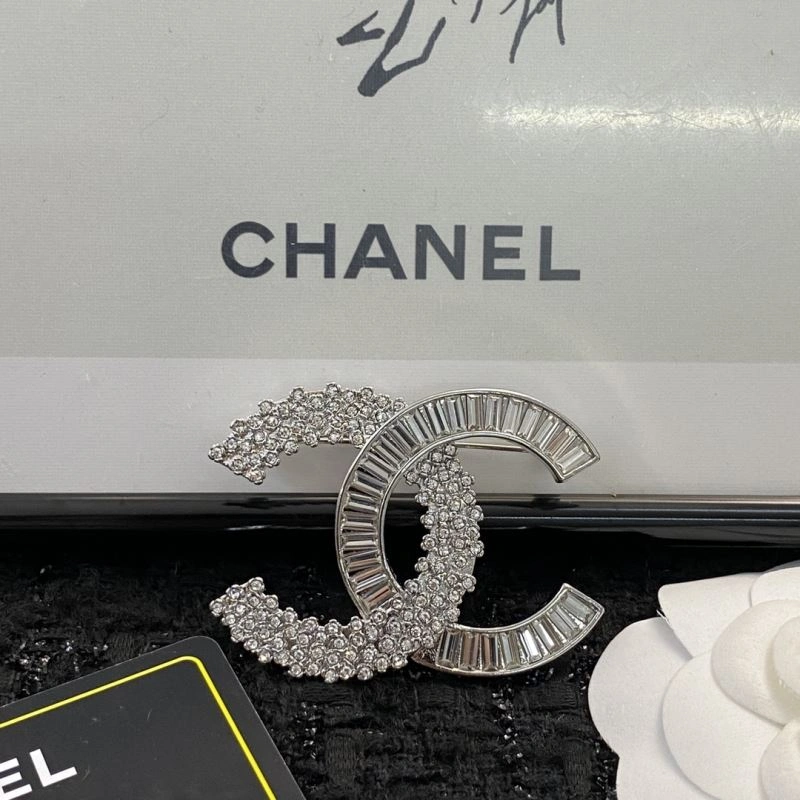 FreshLook Chanel Brooches 229331