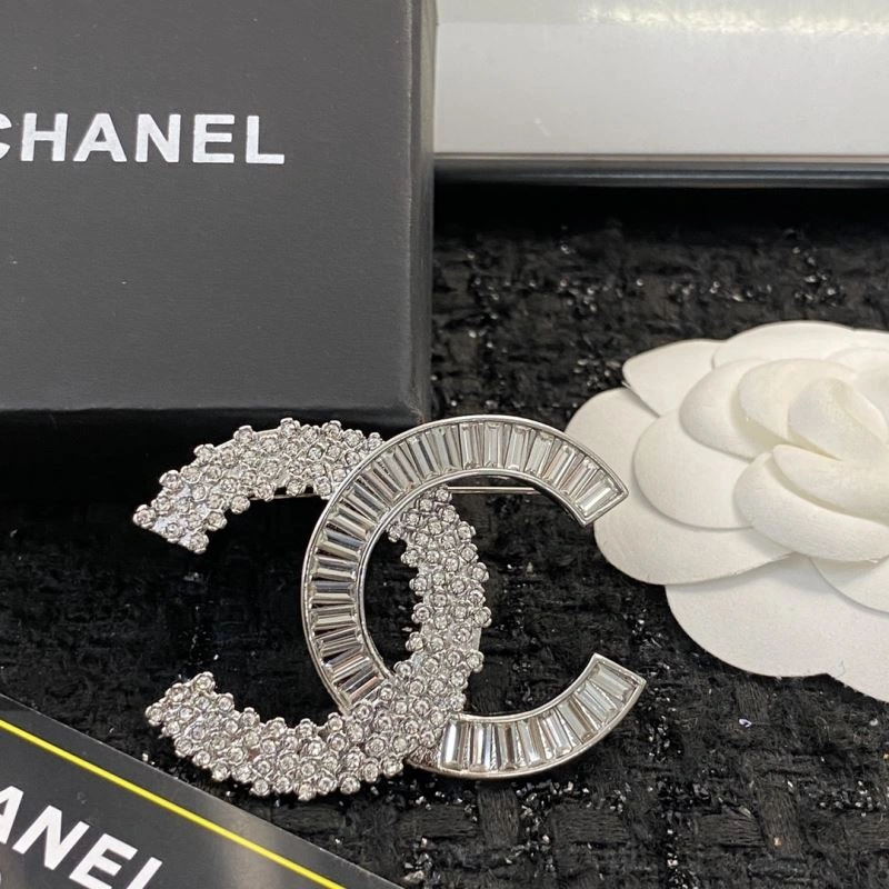 FreshLook Chanel Brooches 229331