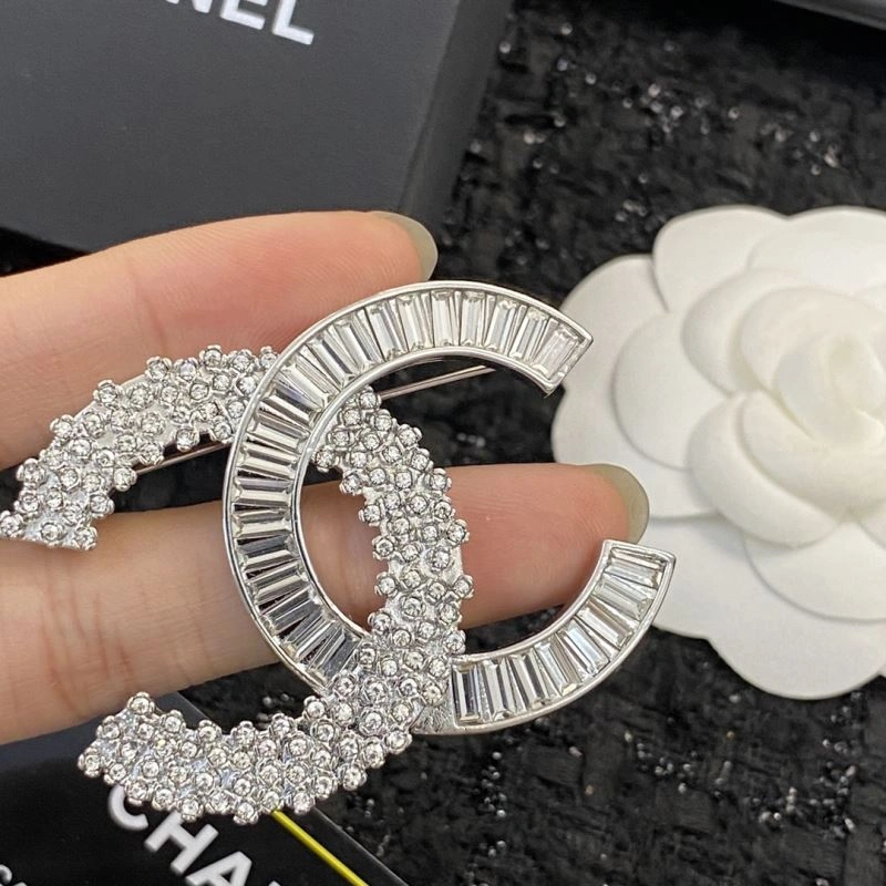 FreshLook Chanel Brooches 229331