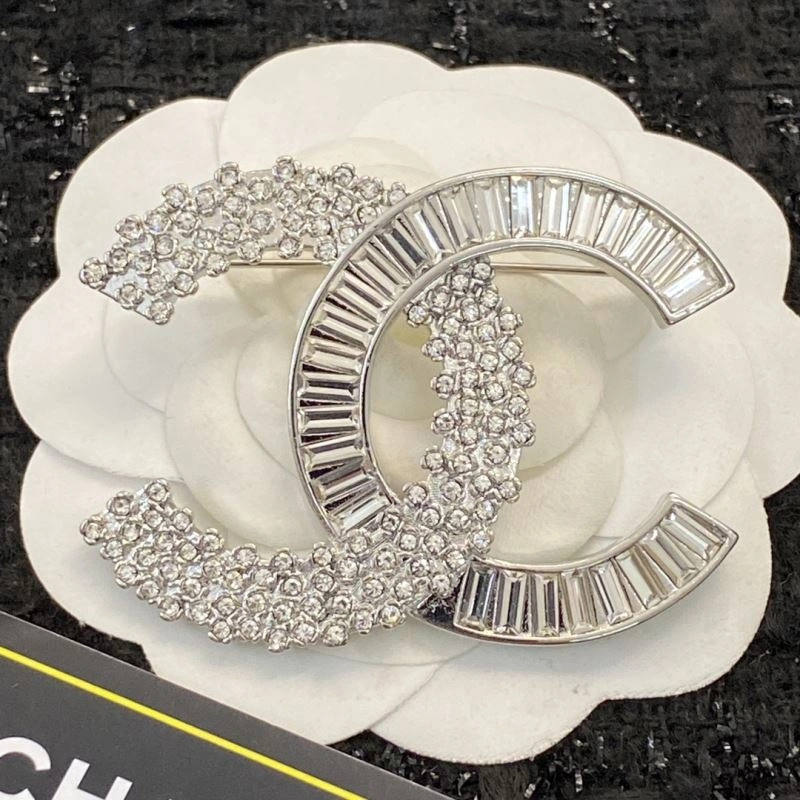 FreshLook Chanel Brooches 229331