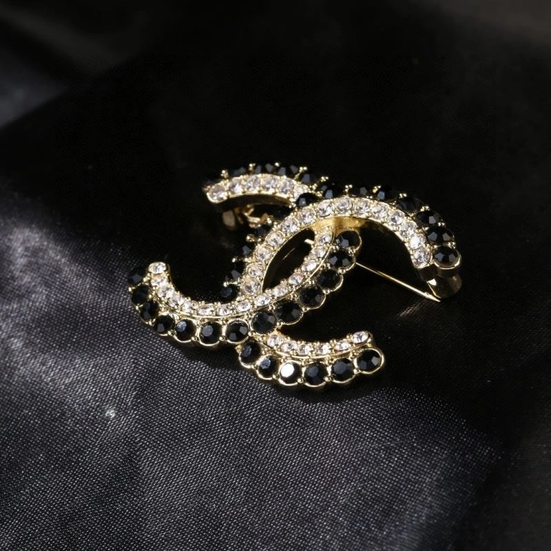 Chanel Brooches Colorful 229241