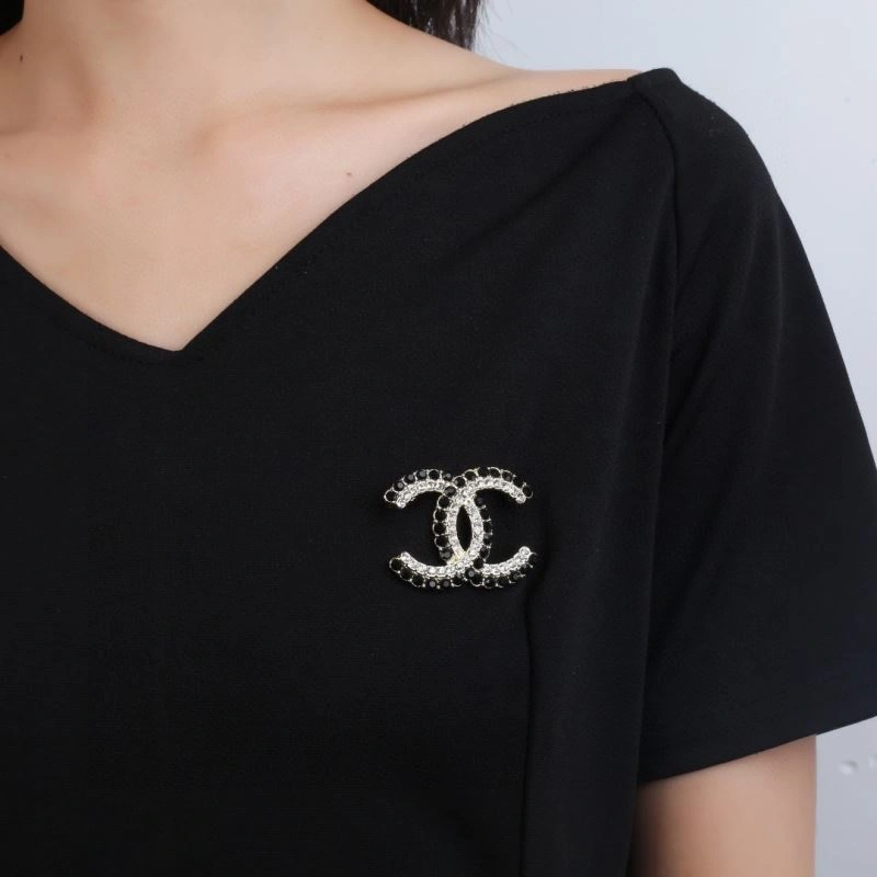 Chanel Brooches Colorful 229241