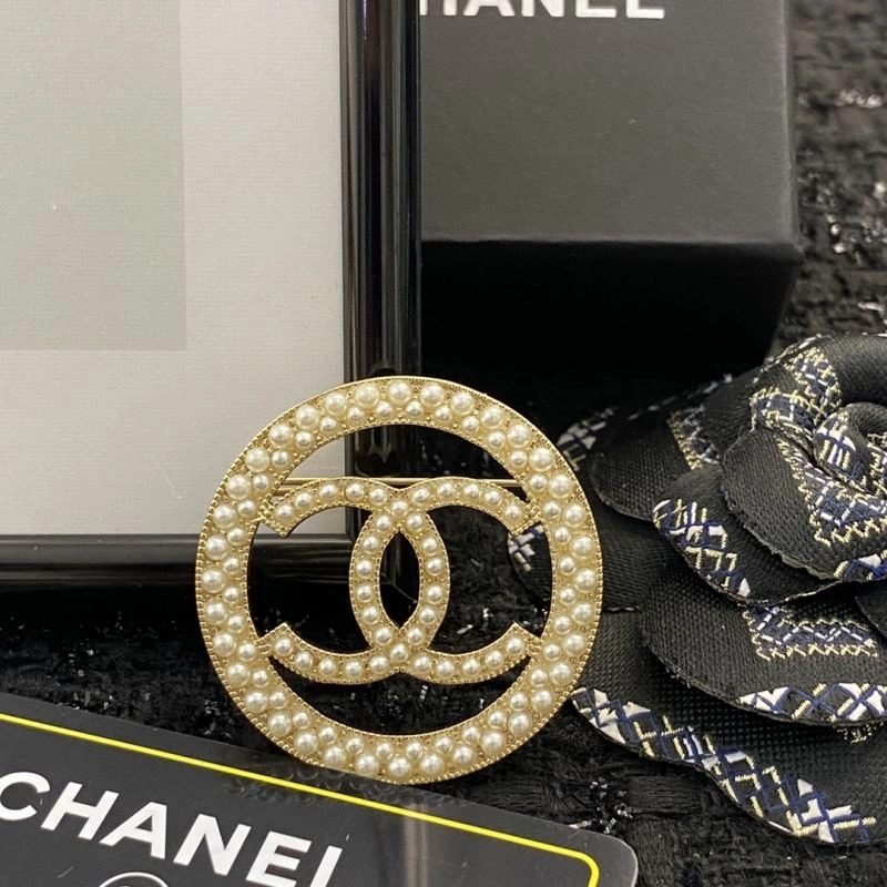 Chanel Brooches Contemporary 229281