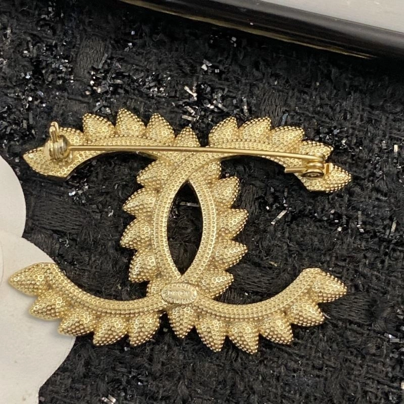 Chanel Brooches TechFriendly 229224