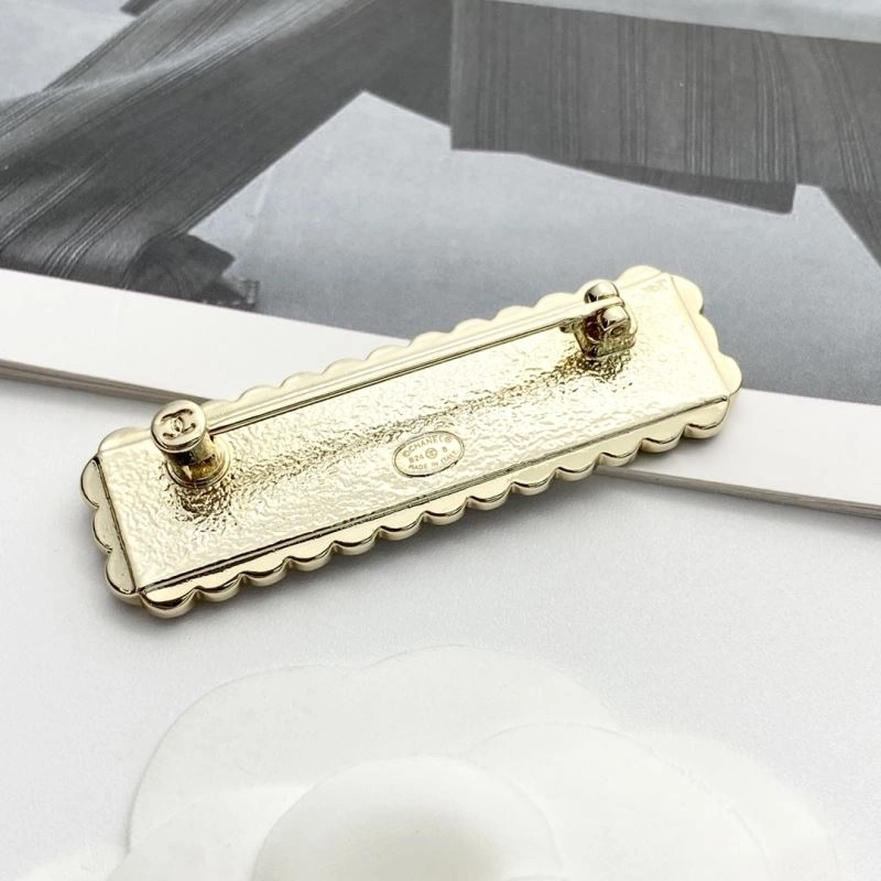 Chanel Brooches Compact 229233