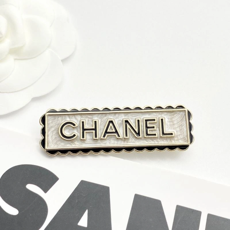 Chanel Brooches Compact 229233