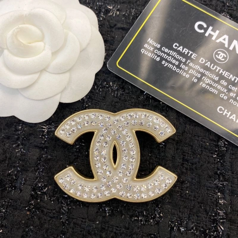 Bright Chanel Brooches 229218