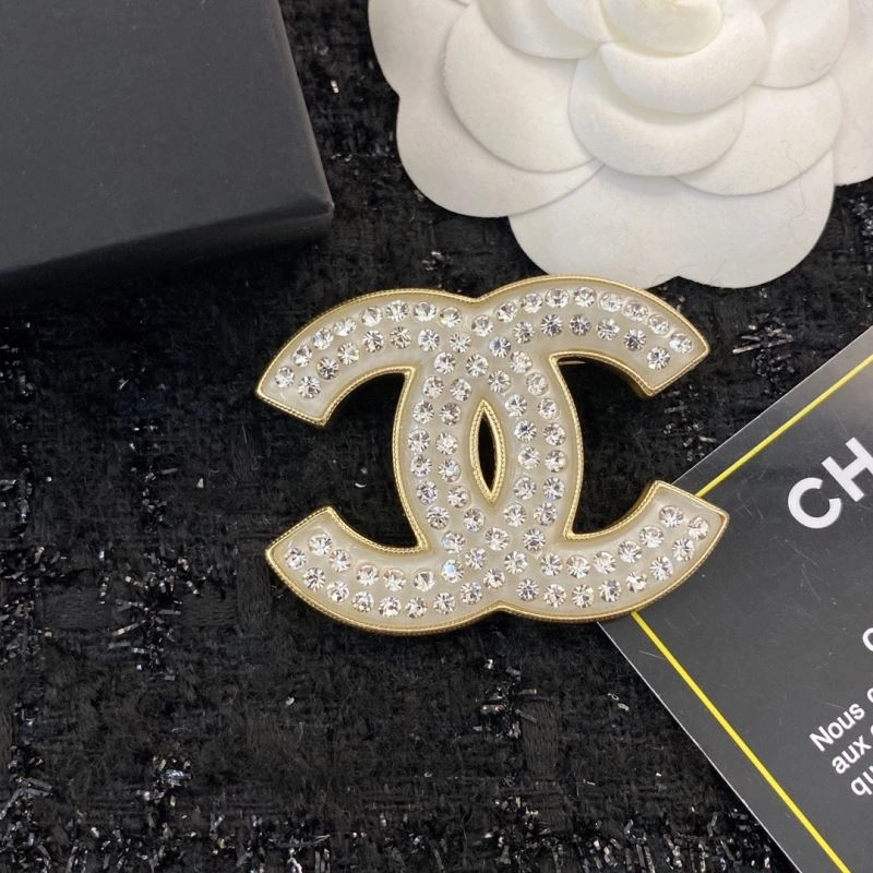 Bright Chanel Brooches 229218