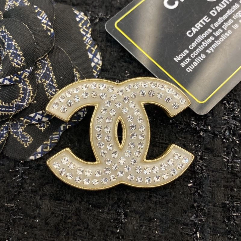 Bright Chanel Brooches 229218
