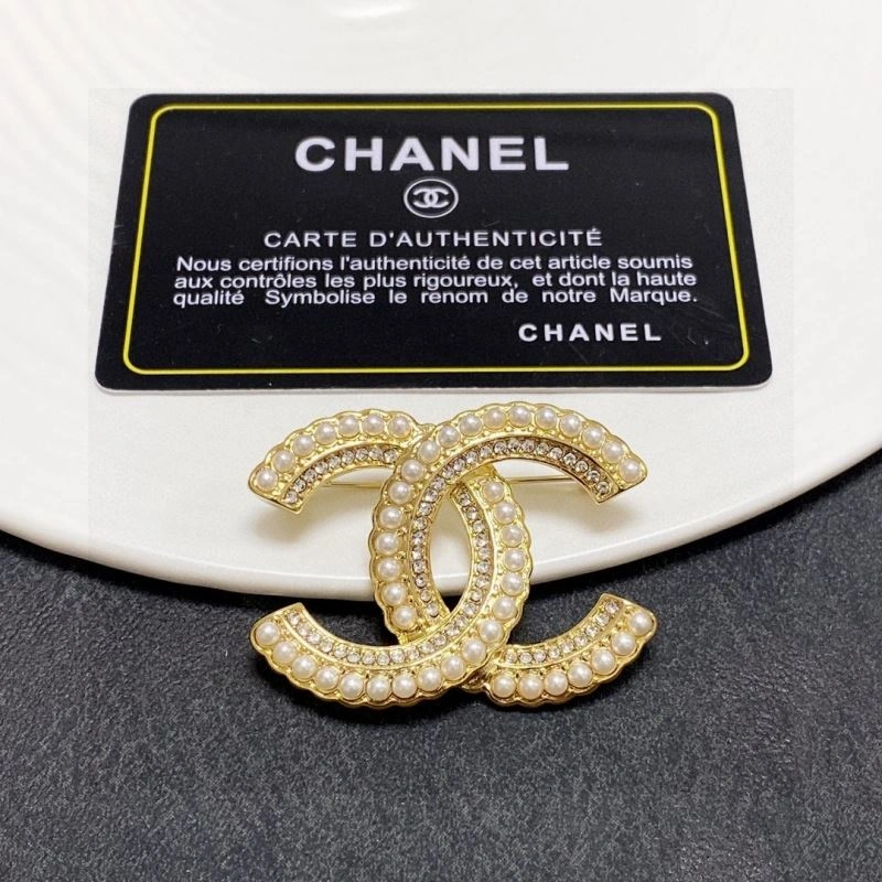SoftTouch Chanel Brooches 229260