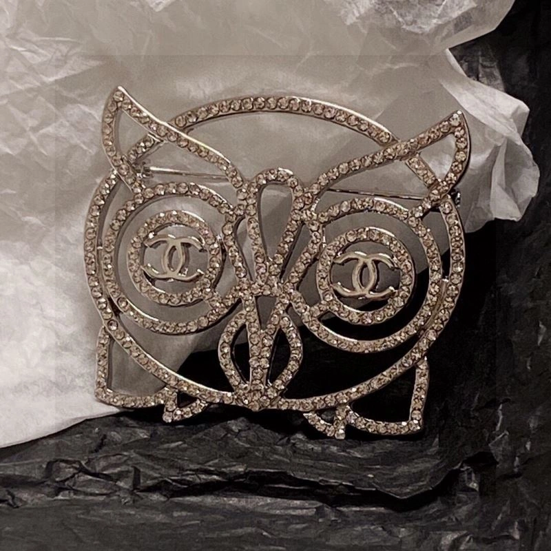 OnTrend Chanel Brooches 229216