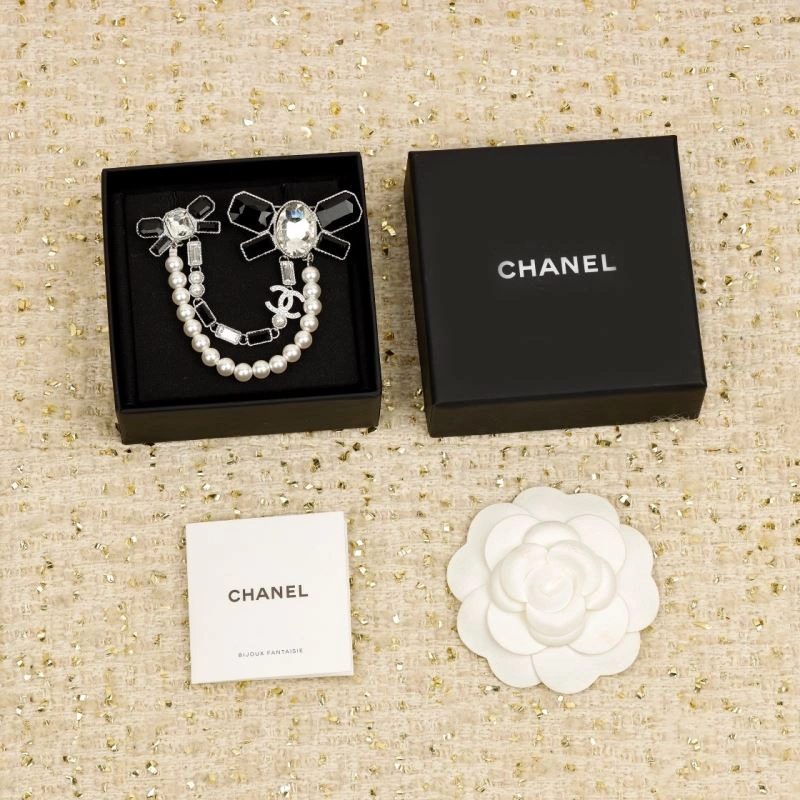 Chanel Brooches WaterResistant 229210
