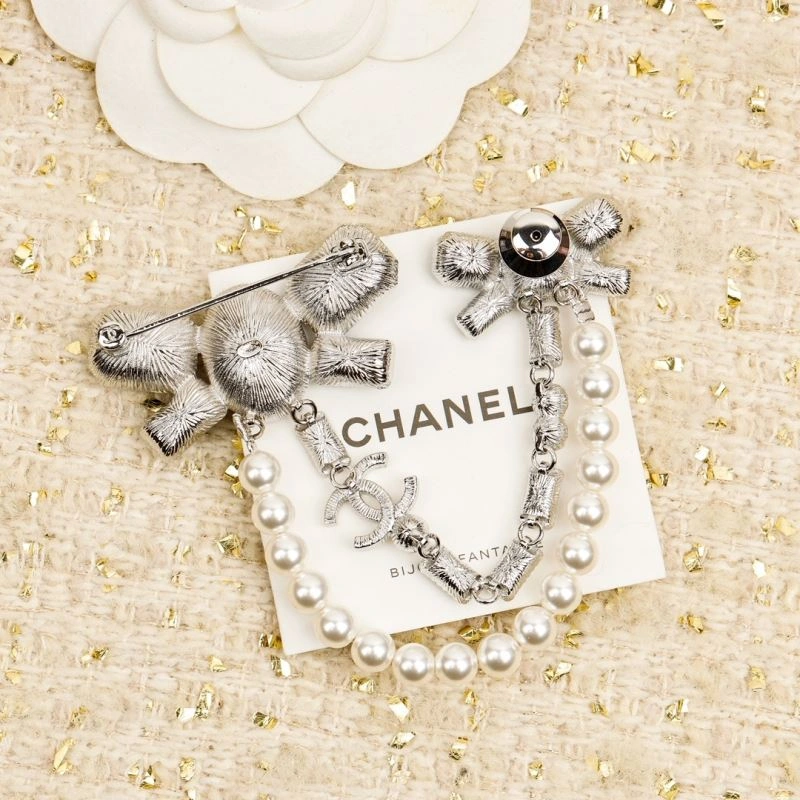 Chanel Brooches WaterResistant 229210