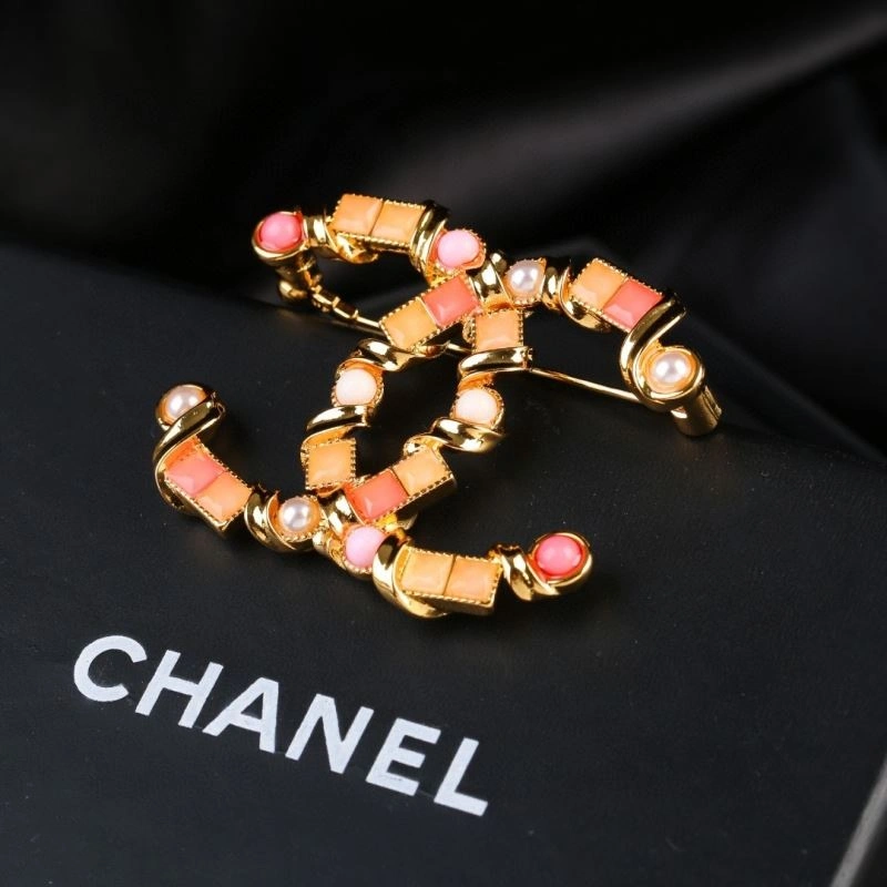 Comfortable Chanel Brooches 229213