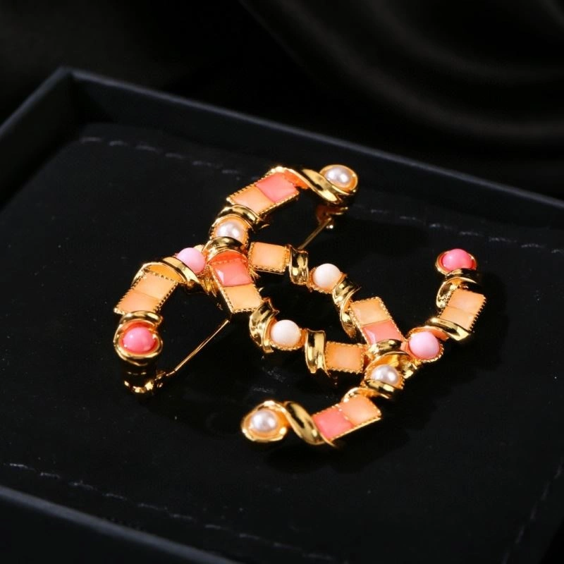 Comfortable Chanel Brooches 229213