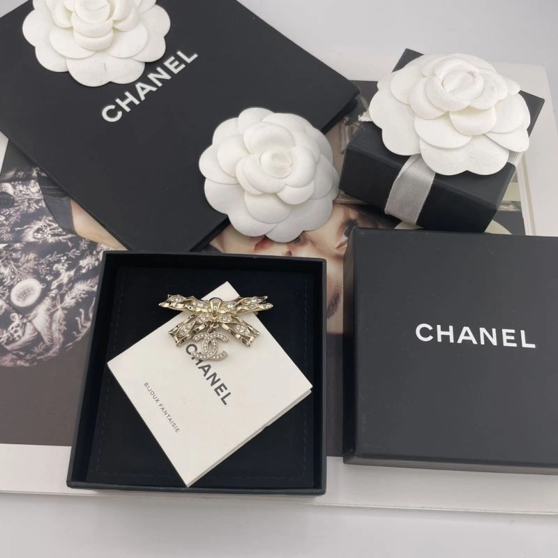 ComfortFit Chanel Brooches 229164