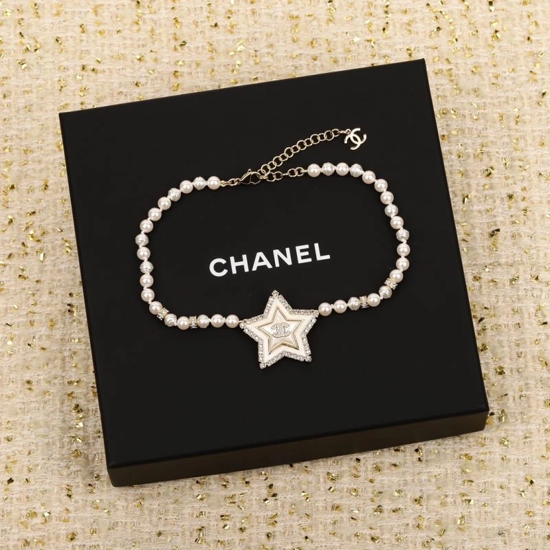 Chanel Brooches FreshLook 229150