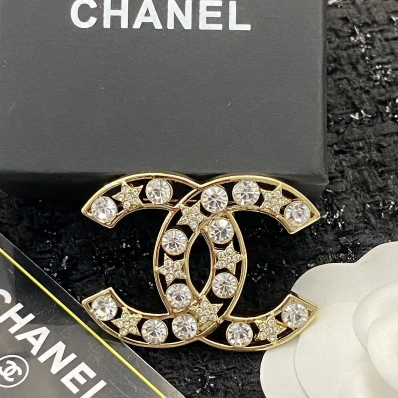 Cozy Chanel Brooches 229192