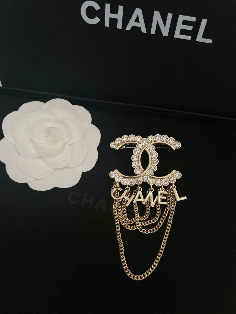Chanel Brooches Colorful 229153