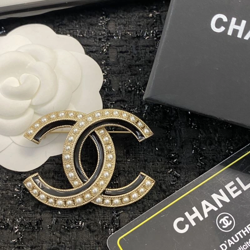 Chanel Brooches Stylish 229142