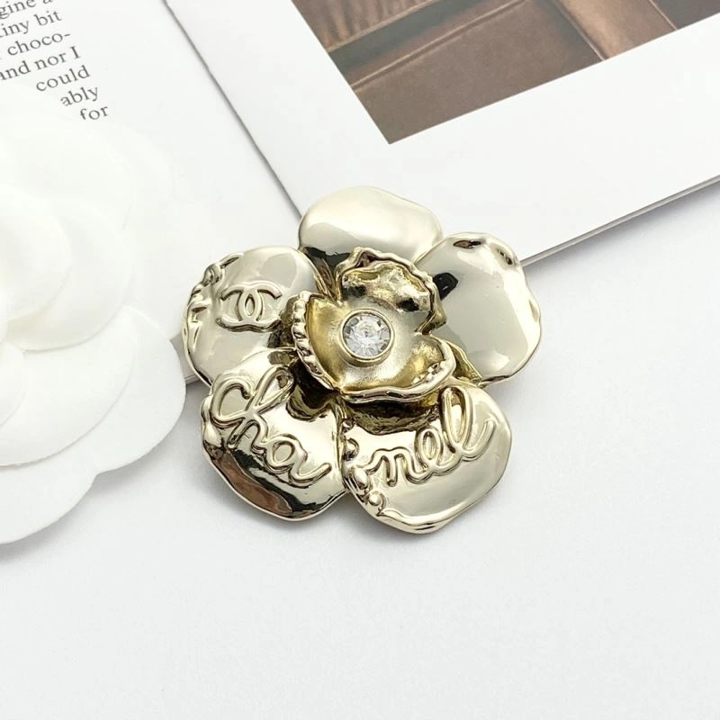 ZeroBulk Chanel Brooches 229141