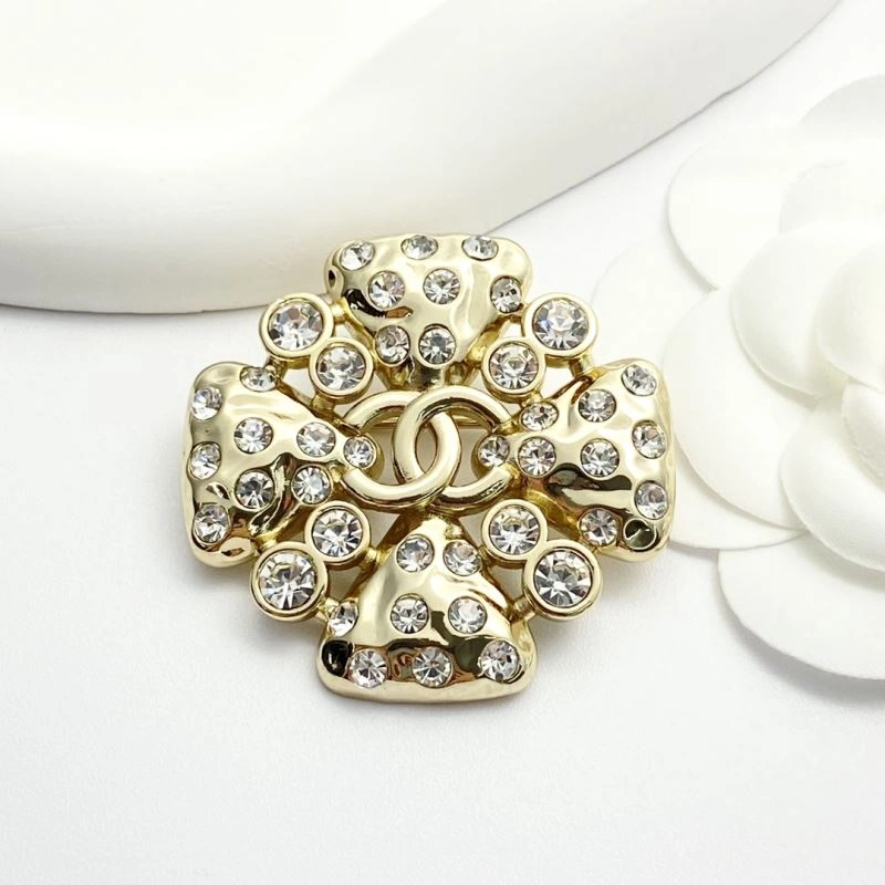 Chanel Brooches ModernLook 229139