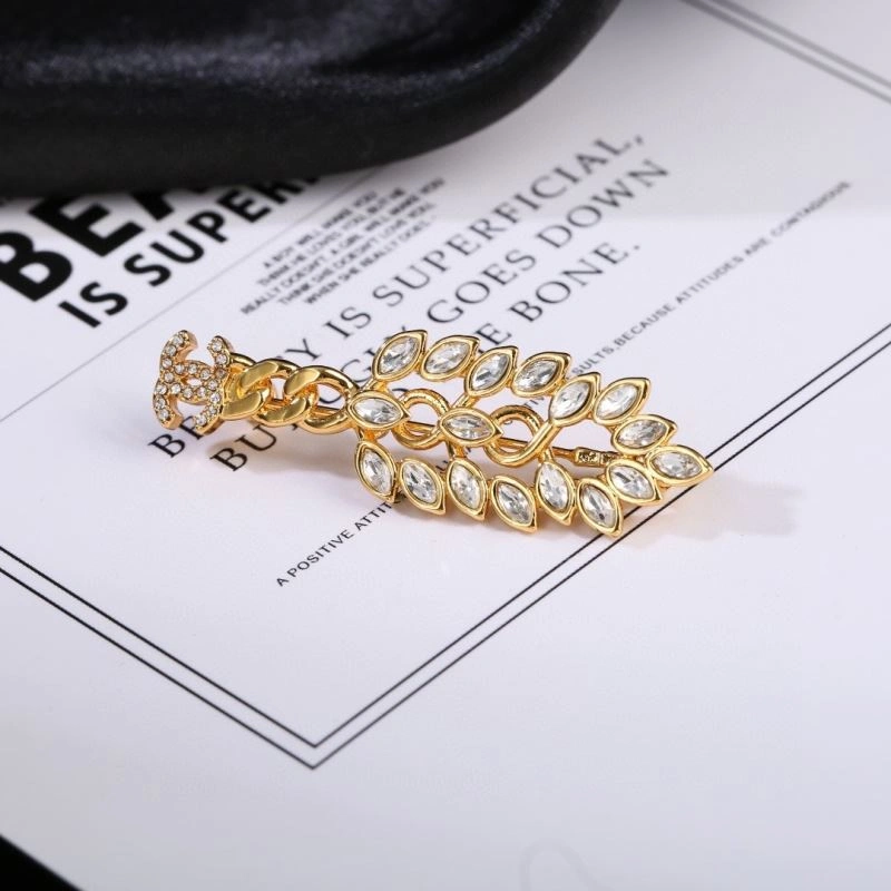 Chanel Brooches Functional 228334
