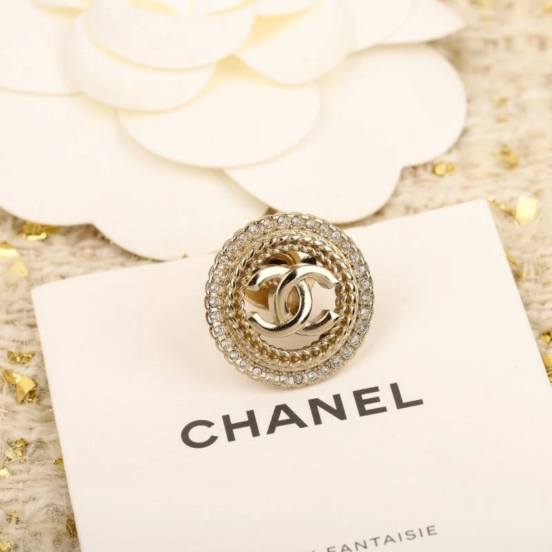 WrinkleFree Chanel Brooches 228311