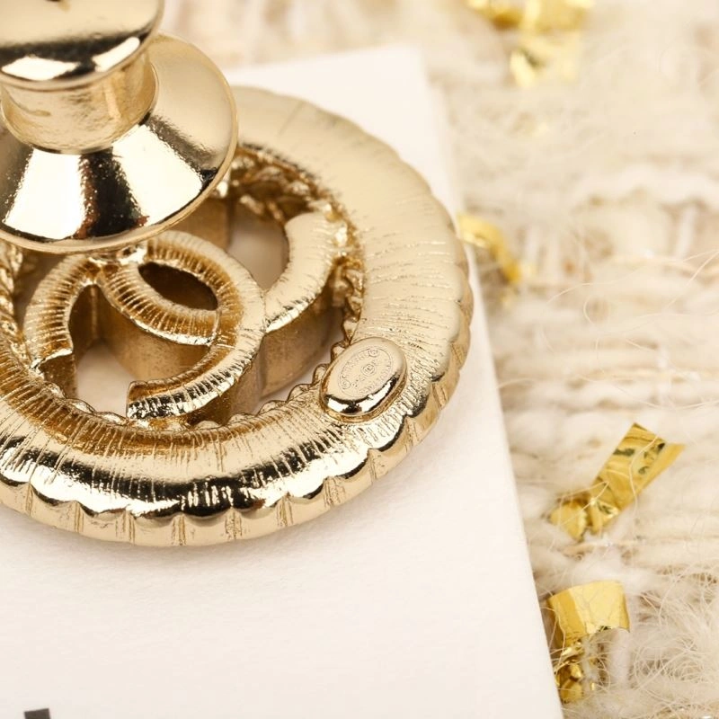 WrinkleFree Chanel Brooches 228311