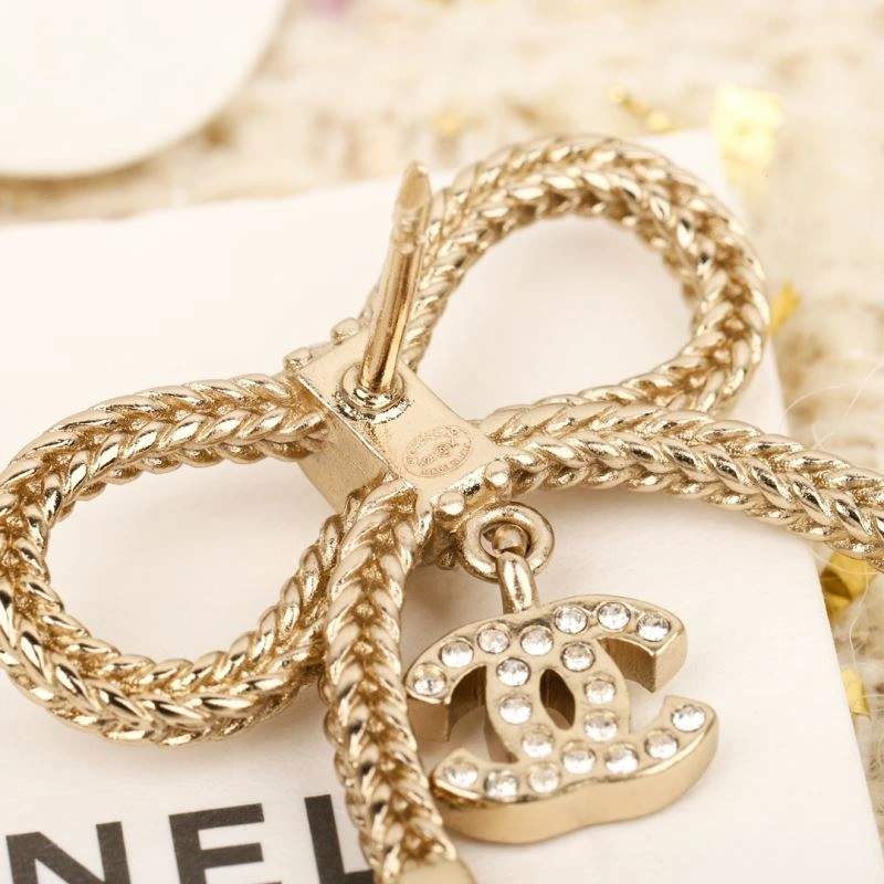 WrinkleFree Chanel Brooches 228311