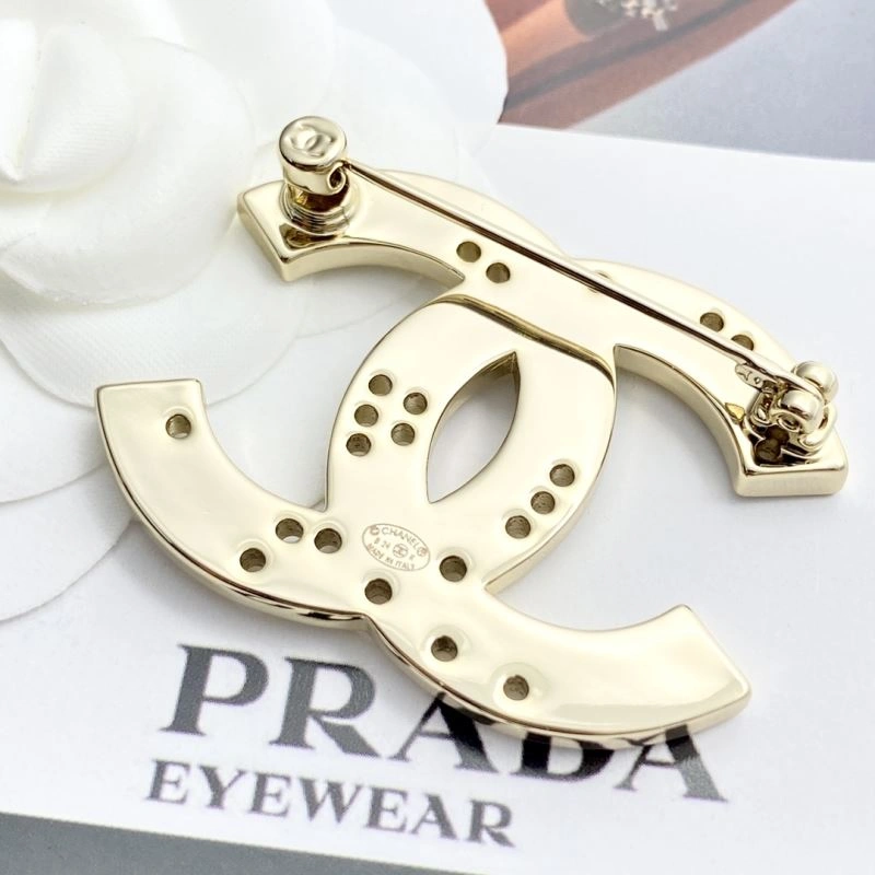 Chanel Brooches EasyMatch 228300