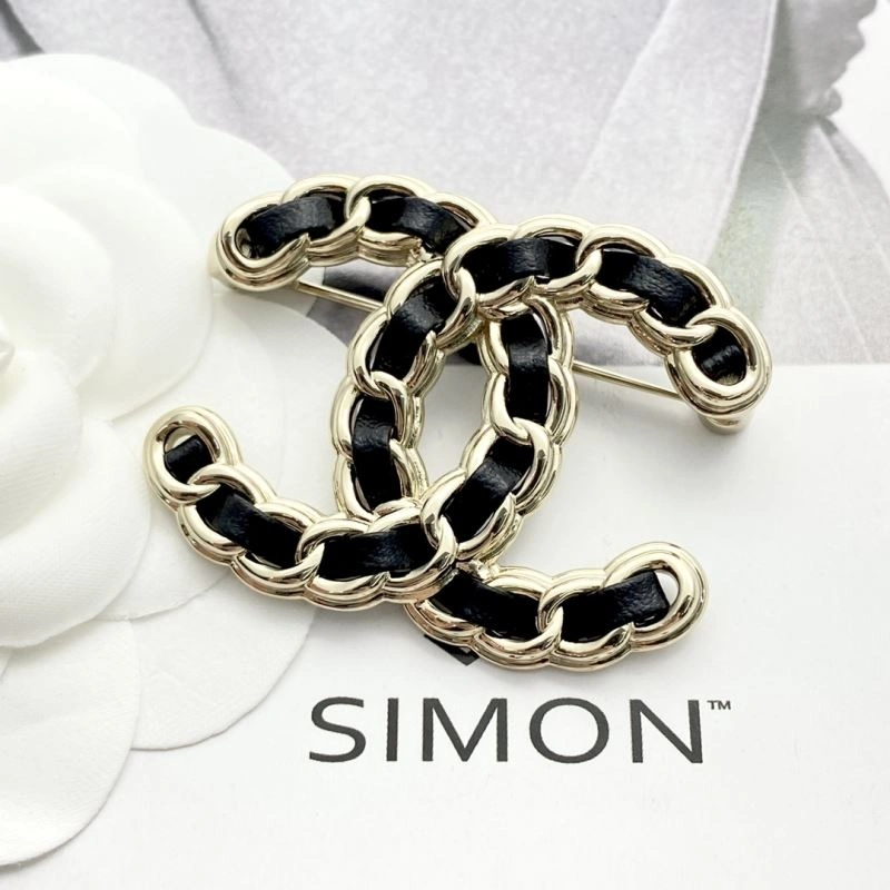 TechFriendly Chanel Brooches 228366