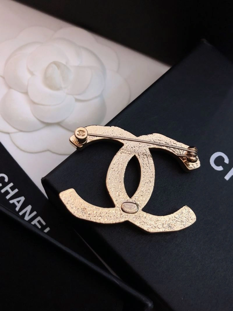 Chanel Brooches TechFriendly 228299