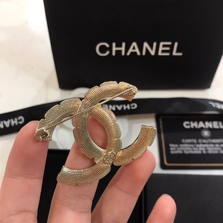 Chanel Brooches Refined 228289