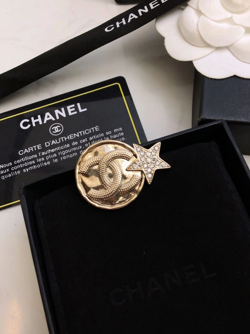 Chic Chanel Brooches 228295