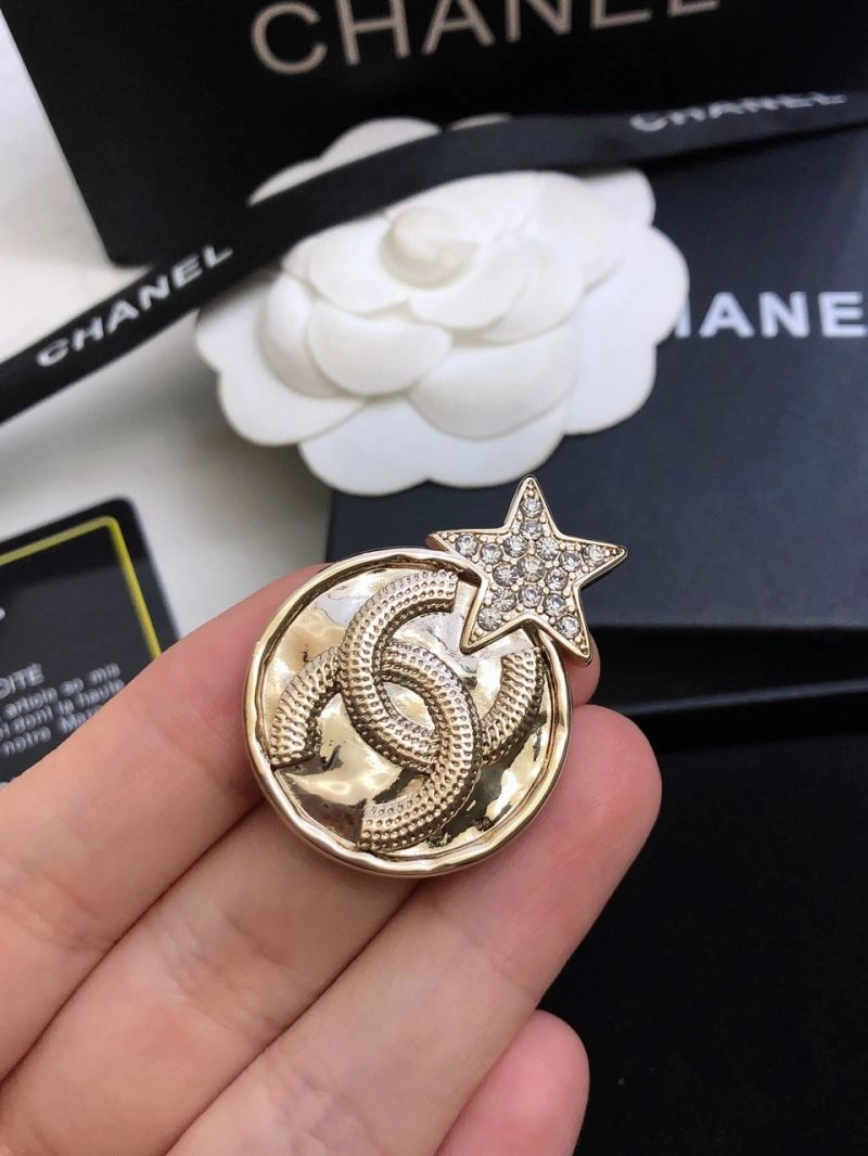 Chic Chanel Brooches 228295