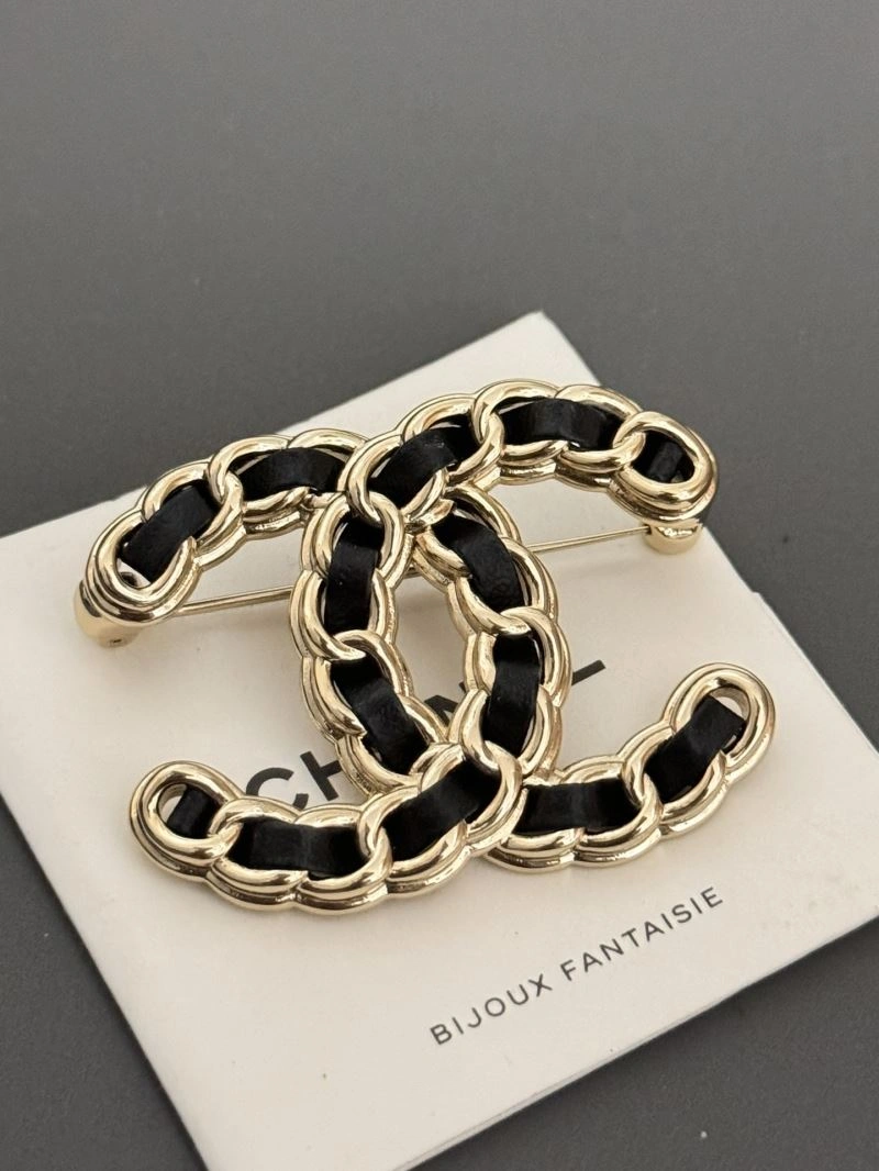 Trendy Chanel Brooches 228341
