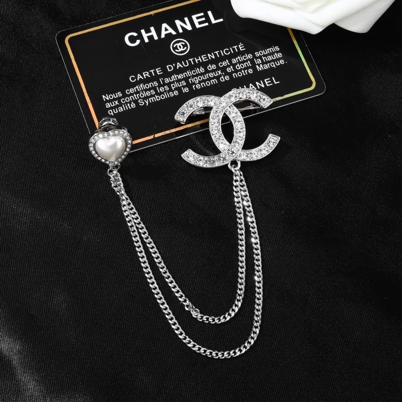 Chanel Brooches Colorful 228285