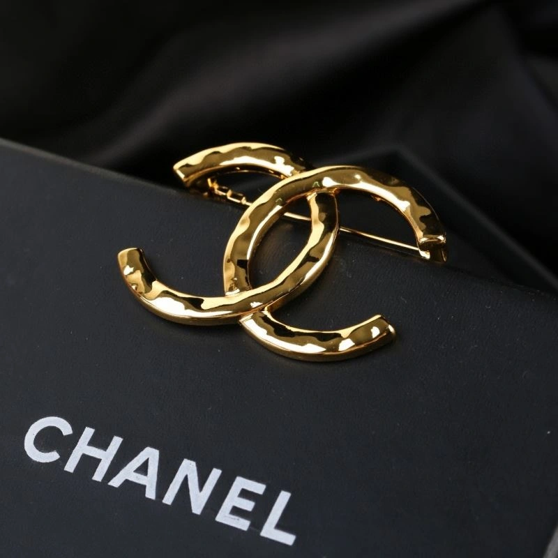 WeatherProof Chanel Brooches 228273