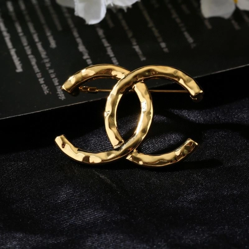 WeatherProof Chanel Brooches 228273