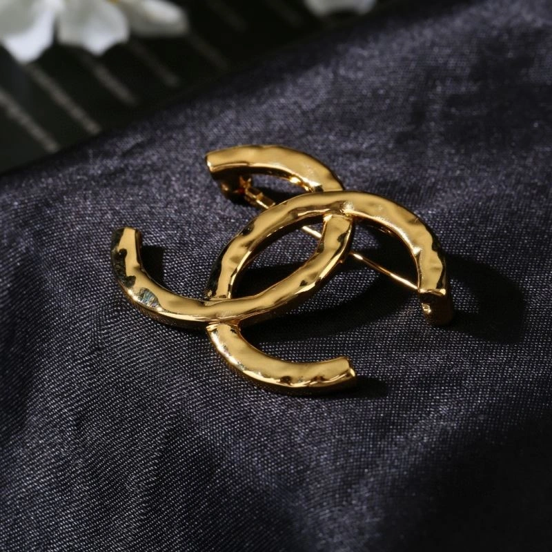 WeatherProof Chanel Brooches 228273