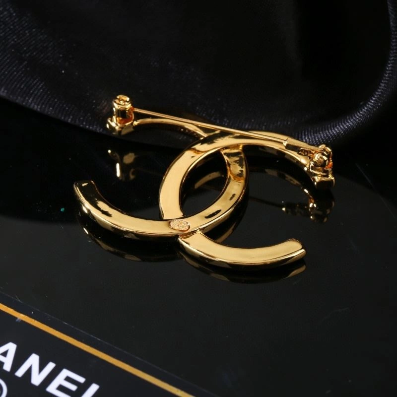 WeatherProof Chanel Brooches 228273