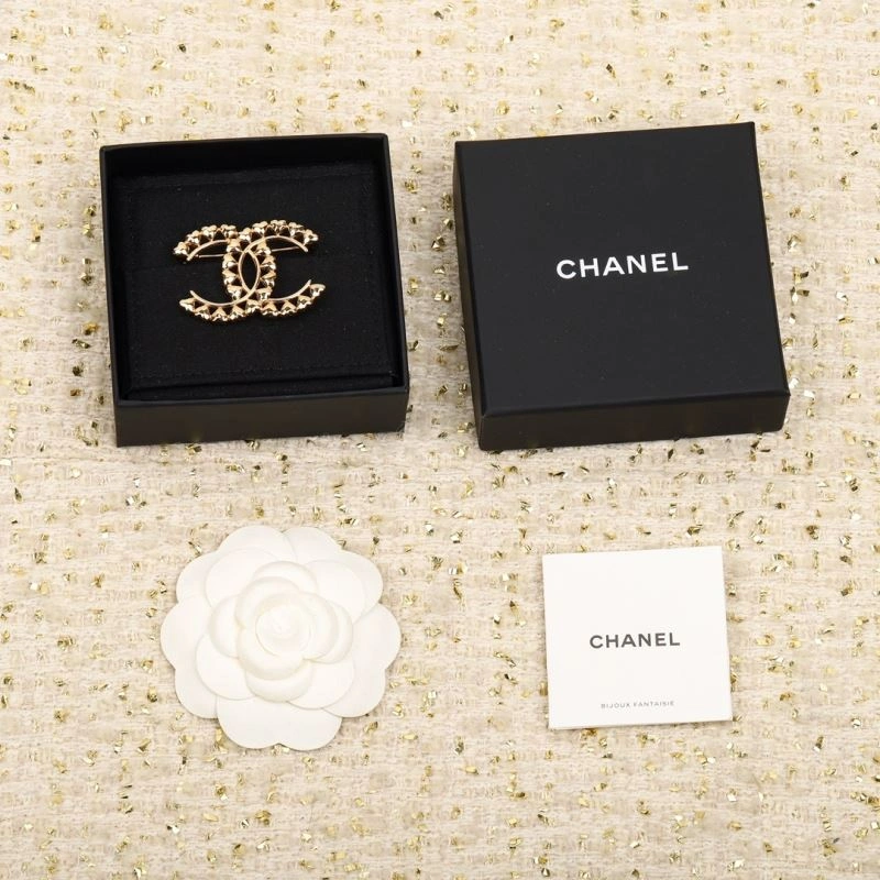 Chanel Brooches Comfortable 228271