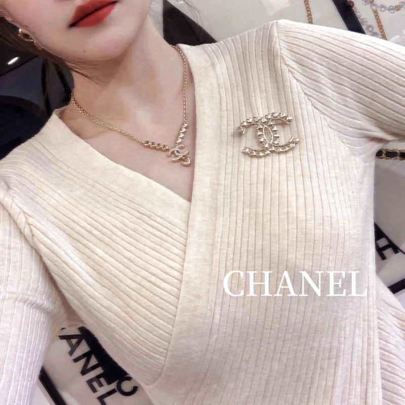 Chanel Brooches Comfortable 228271