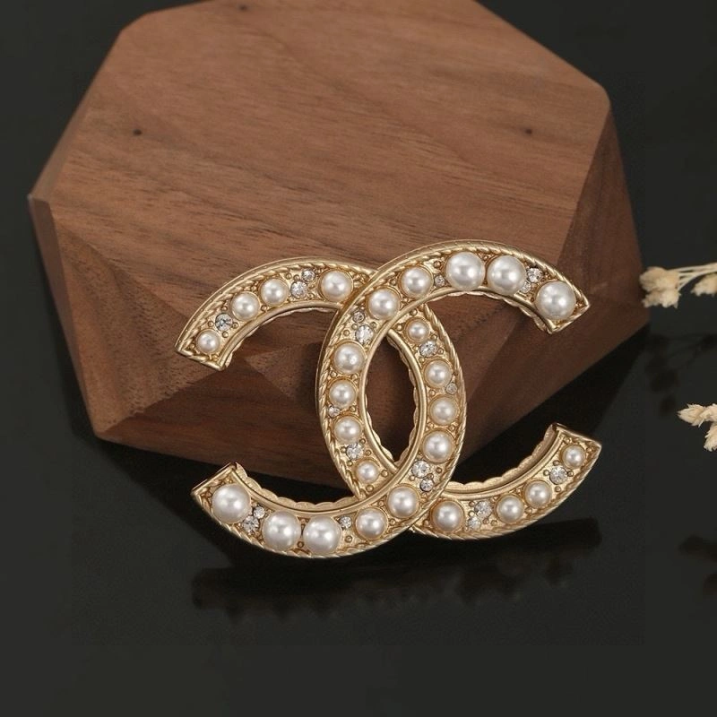 Chanel Brooches FashionForward 228265