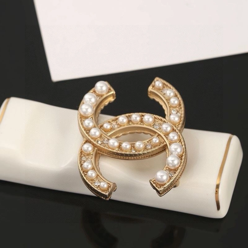 Chanel Brooches FashionForward 228265