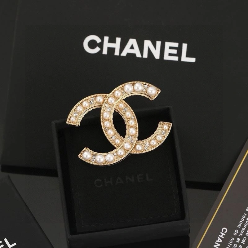 Chanel Brooches FashionForward 228265