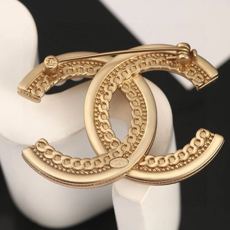 Chanel Brooches FashionForward 228265
